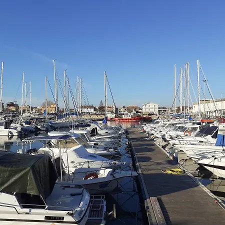 Di 60 M² Con 2 * Fiumicino