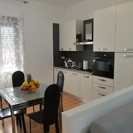 Di 60 M² Con 2 *